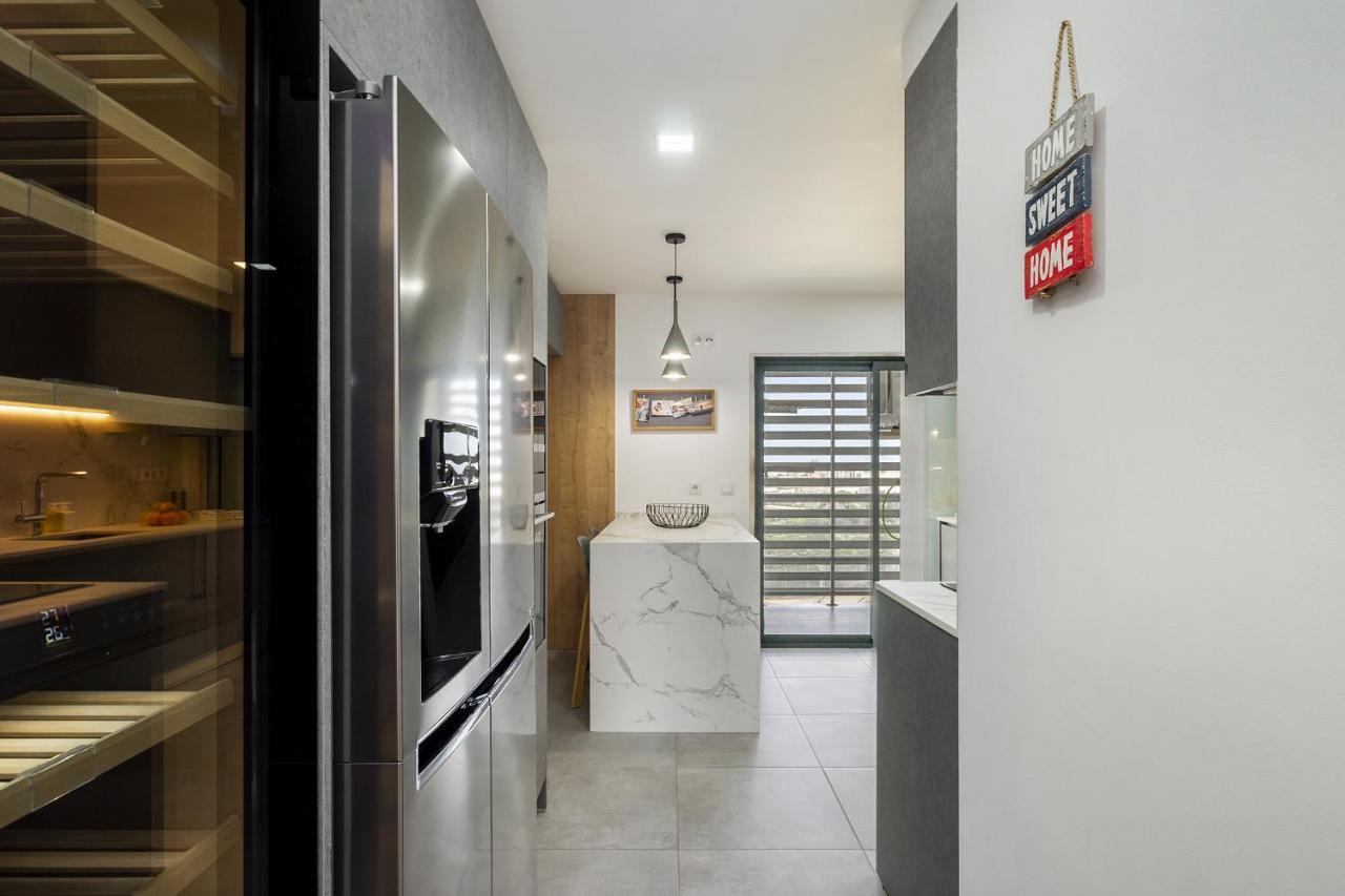 Whome Family Condo - Urban Retreat With Parking, Ac, Elevator In Great Location Lisboa Екстериор снимка