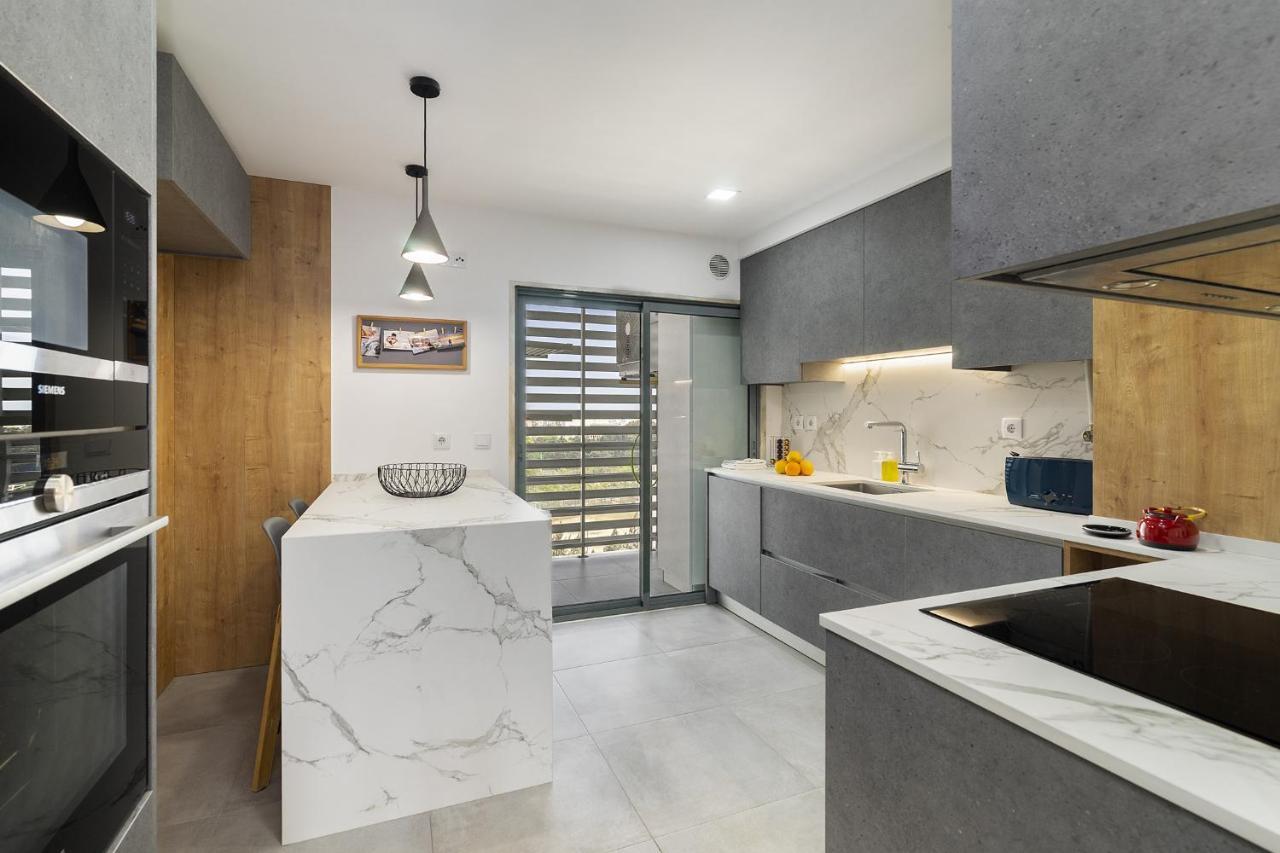 Whome Family Condo - Urban Retreat With Parking, Ac, Elevator In Great Location Lisboa Екстериор снимка